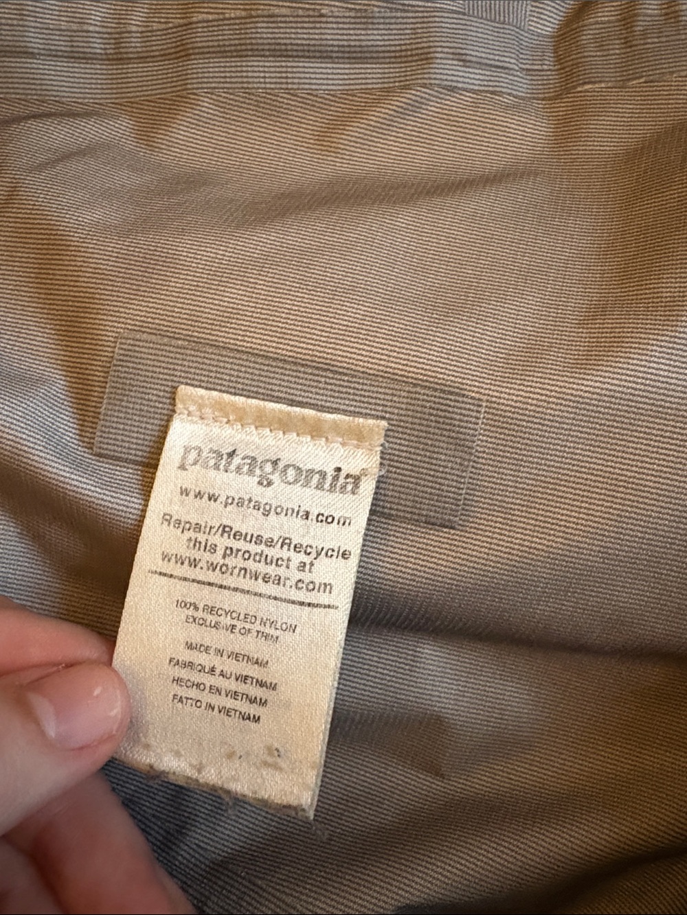 Patagonia Pink Rain Jacket - Picture 5 of 8